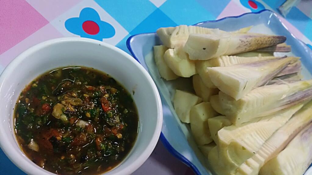ชิมอาหารไทลื้อ บ่อเต็น สปป.ลาว