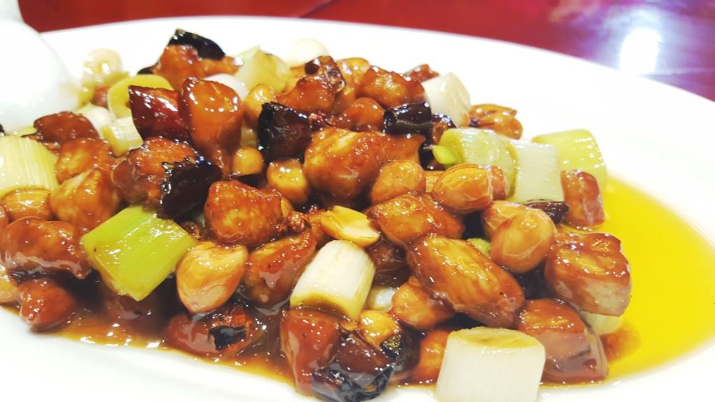 อาหารเสฉวนแท้ จากเมืองเฉิงตู ประเทศจีน